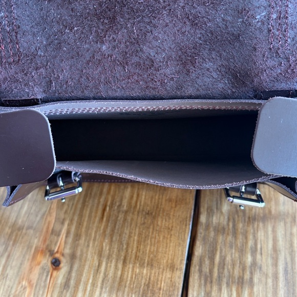 Dr. Martens Leather 11” Crossbody Messenger Bag burgandy/brown color - Picture 6 of 10